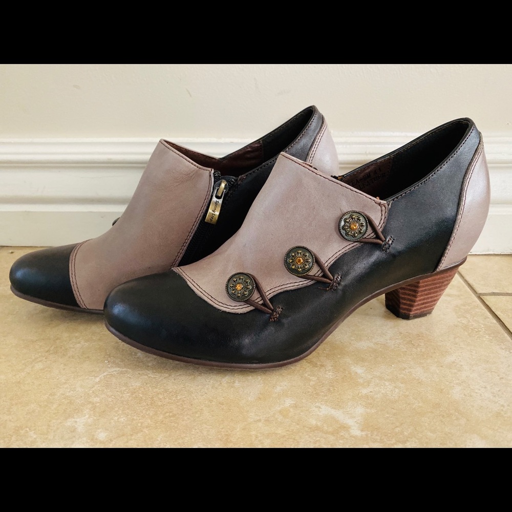 L’Artiste Boots Size 9.5
